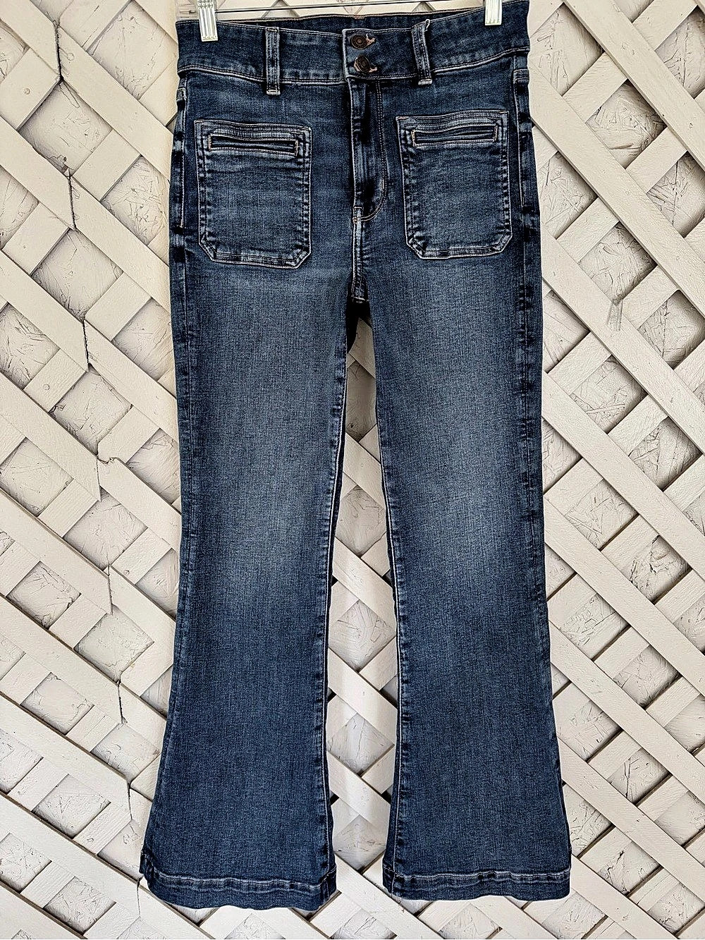 American Eagle Super Hi-Rise Flare Jeans Blue Size Medium (8)